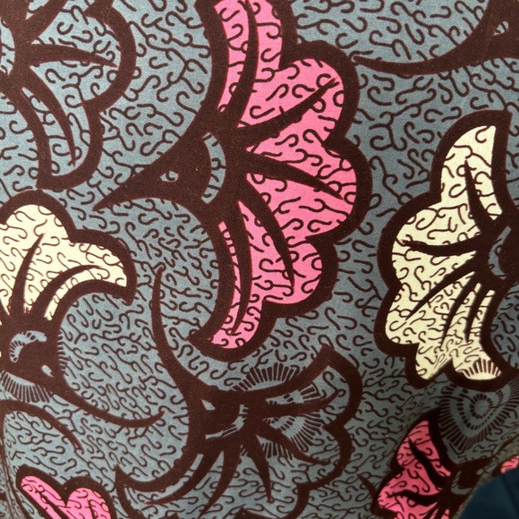 Mae Otti High/Low Sleeveless Blouse - Grey and Pink - Picture 6 of 8